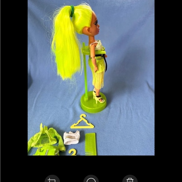 Rainbow High Jade Hunter doll clothes shoes  series 1 
11” plastic cloth - Picture 4 of 7